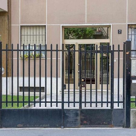 Milano City Apartments - Parking And Comfort - Spacious Apt Up To 8 Pax エクステリア 写真