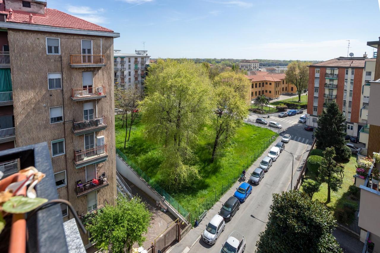 Milano City Apartments - Parking And Comfort - Spacious Apt Up To 8 Pax エクステリア 写真