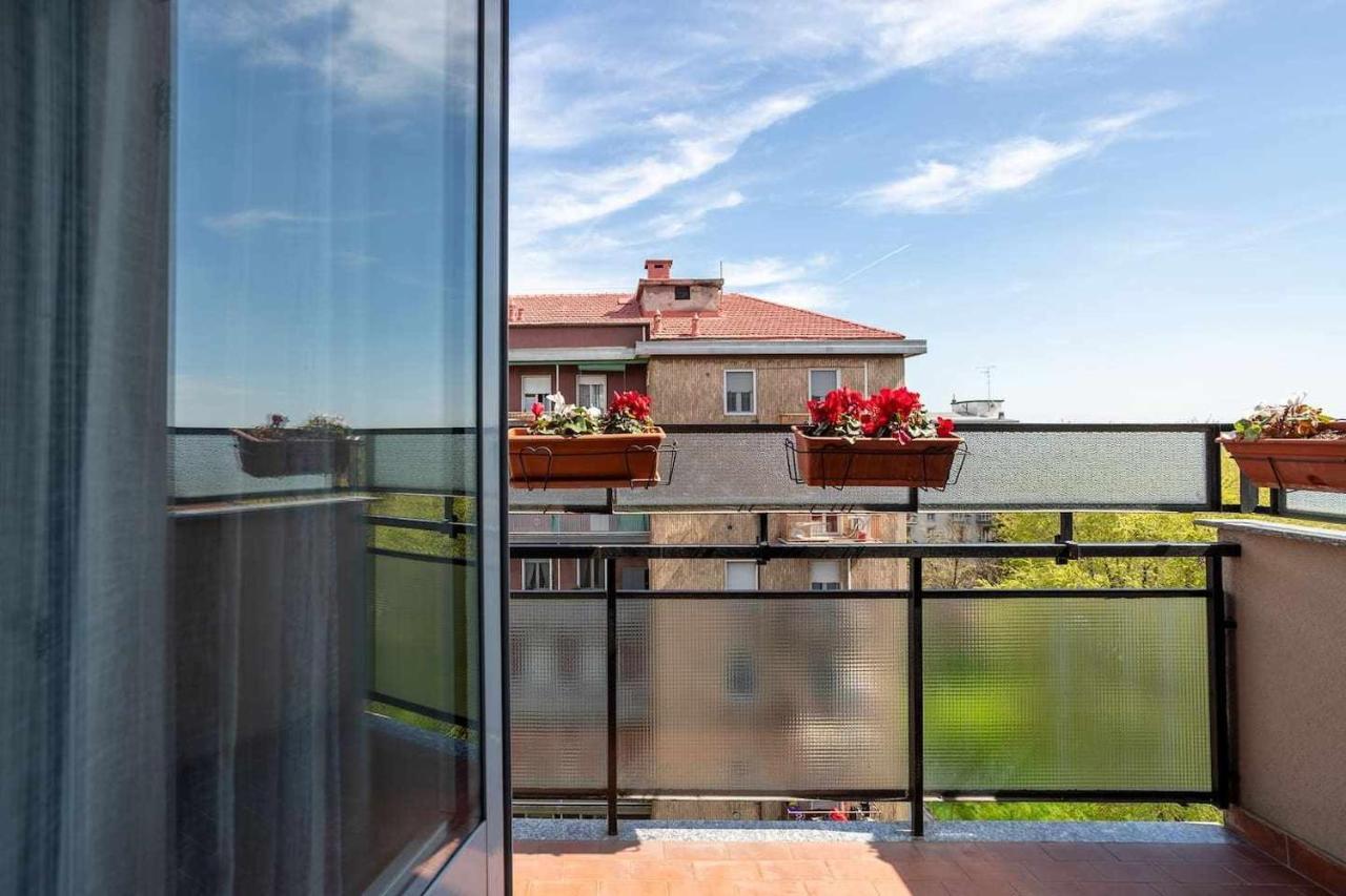 Milano City Apartments - Parking And Comfort - Spacious Apt Up To 8 Pax エクステリア 写真