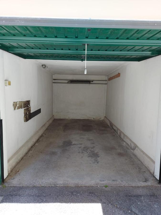 Milano City Apartments - Parking And Comfort - Spacious Apt Up To 8 Pax エクステリア 写真